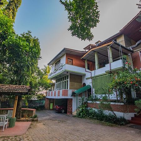 Hotel Gem Land Ratnapura Exterior photo