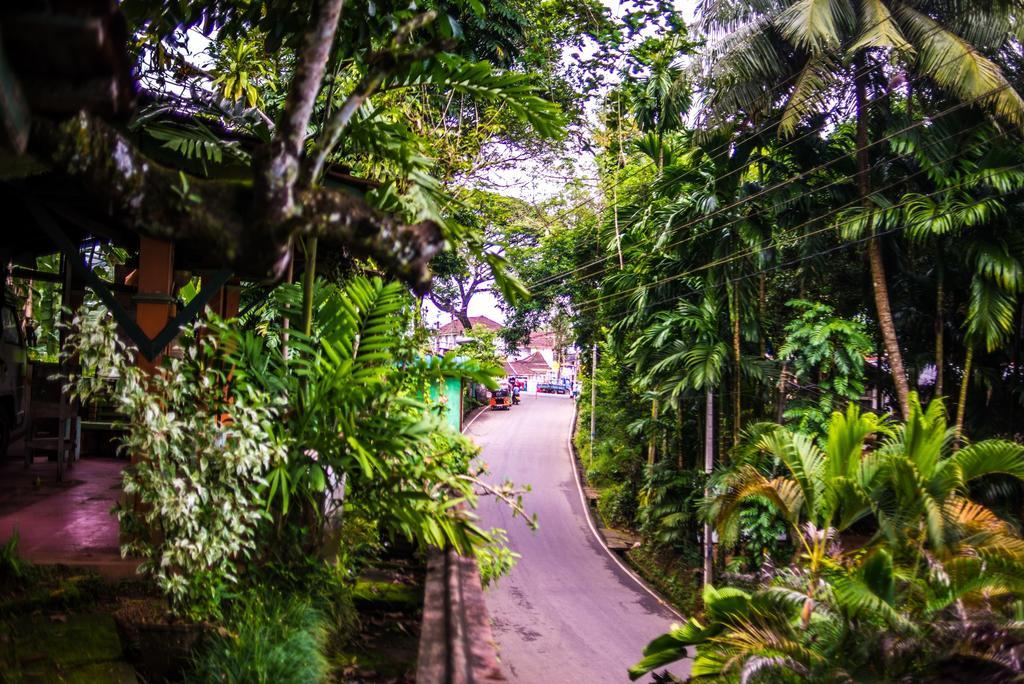 Hotel Gem Land Ratnapura Exterior photo