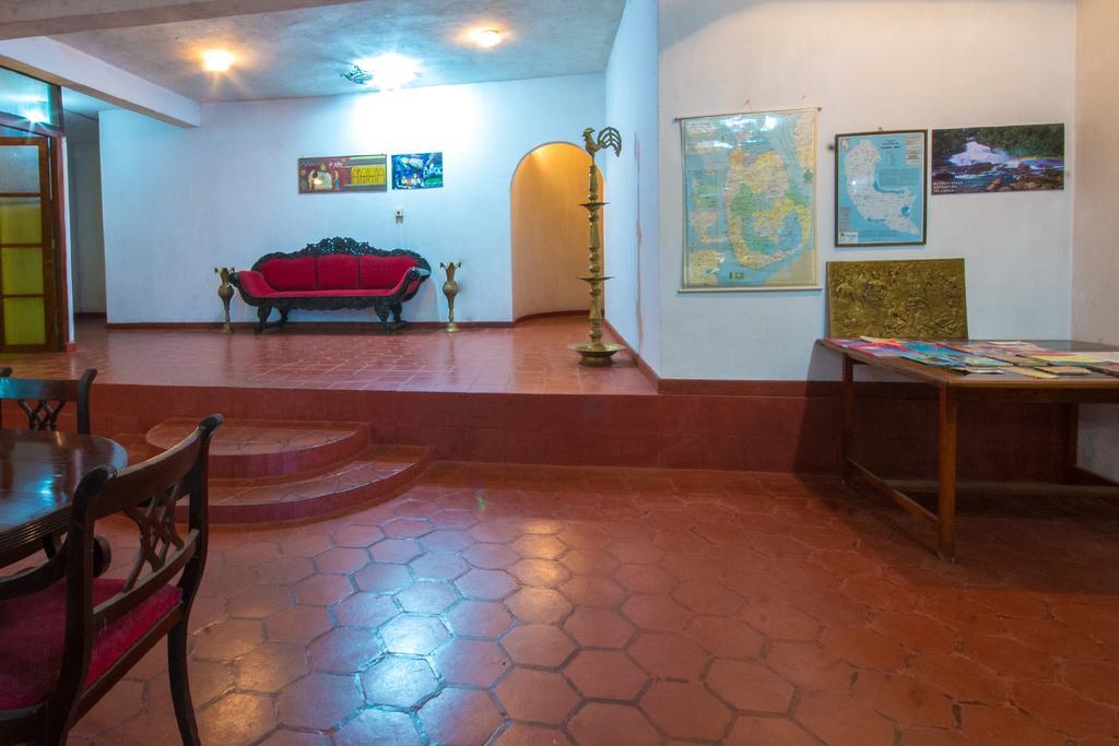Hotel Gem Land Ratnapura Exterior photo