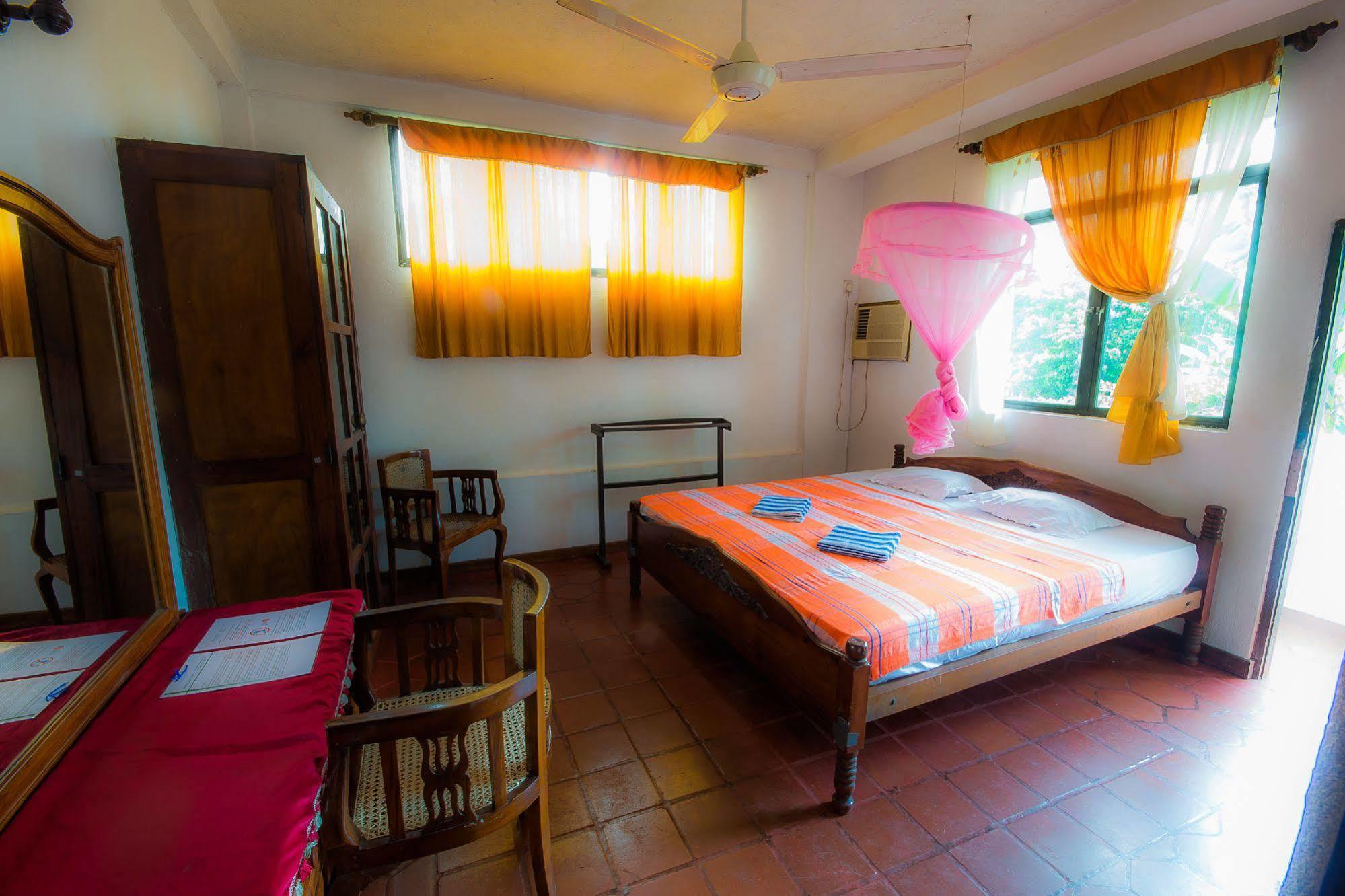 Hotel Gem Land Ratnapura Exterior photo