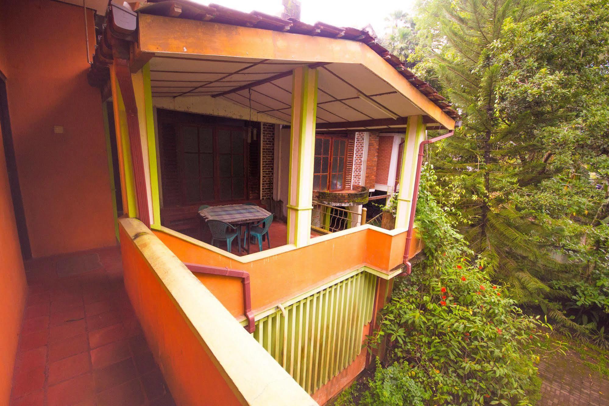 Hotel Gem Land Ratnapura Exterior photo